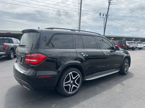 Used 2017 Mercedes-Benz GLS 550 4MATIC image 5