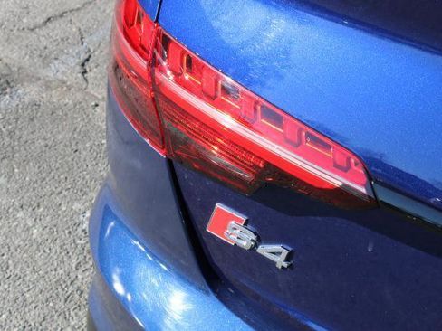 Used 2021 Audi S4 Premium Plus w/ Premium Plus Package image 8