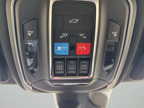 New 2025 Jeep Grand Cherokee L Limited w/ Luxury Tech Group II image 22