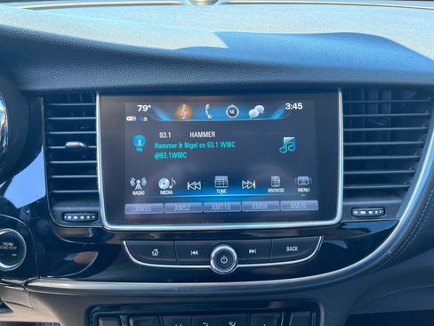Used 2019 Buick Encore Essence AWD/4WD image 31