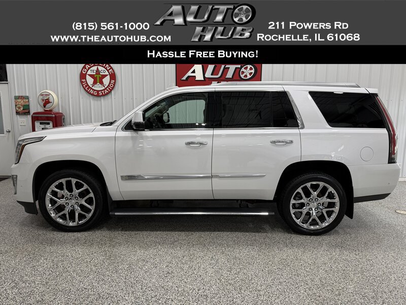 Used 2017 Cadillac Escalade Premium Luxury w/ LPO, Radiant Package AWD/4WD image 1
