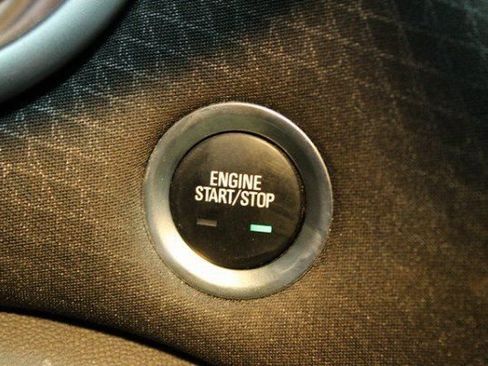 Used 2023 Chevrolet Malibu LT FWD image 23