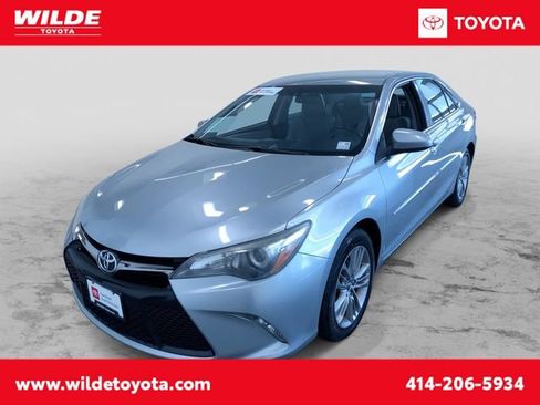 Certified 2016 Toyota Camry SE image 1