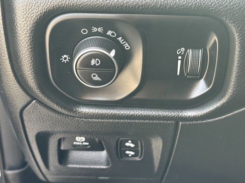Used 2024 RAM 1500 Big Horn image 25