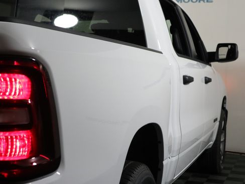 New 2026 RAM 1500 Express AWD/4WD image 5