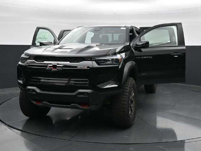 New 2026 Chevrolet Colorado ZR2 w/ Technology Package AWD/4WD image 62