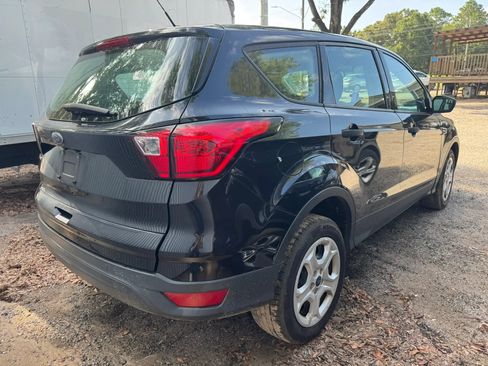 Used 2019 Ford Escape S FWD image 3