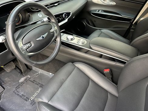 Used 2025 Genesis GV70 2.5T AWD/4WD image 10