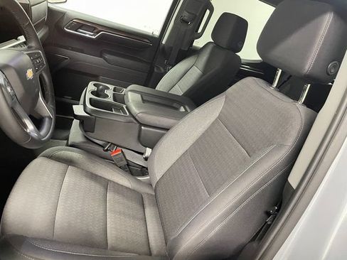 Used 2024 Chevrolet Silverado 1500 LT AWD/4WD image 12