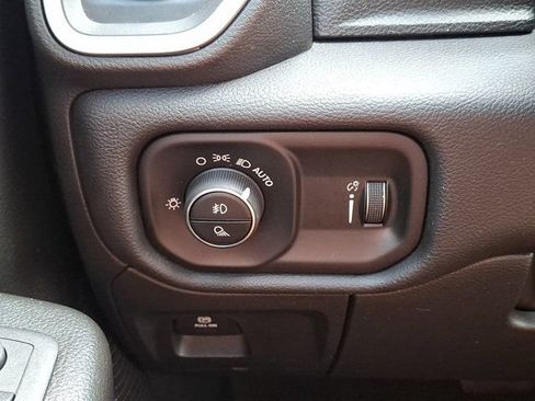 Certified 2023 RAM 1500 Big Horn AWD/4WD image 28