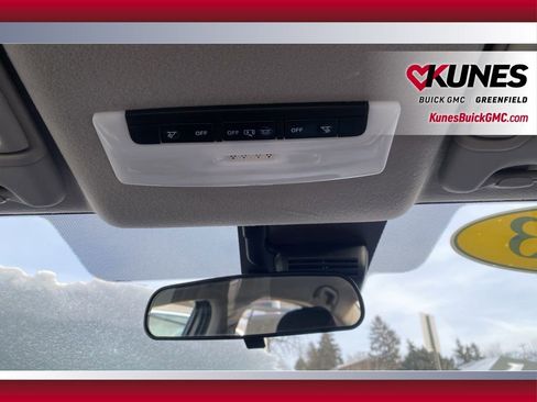 Used 2023 Nissan Versa SV image 30