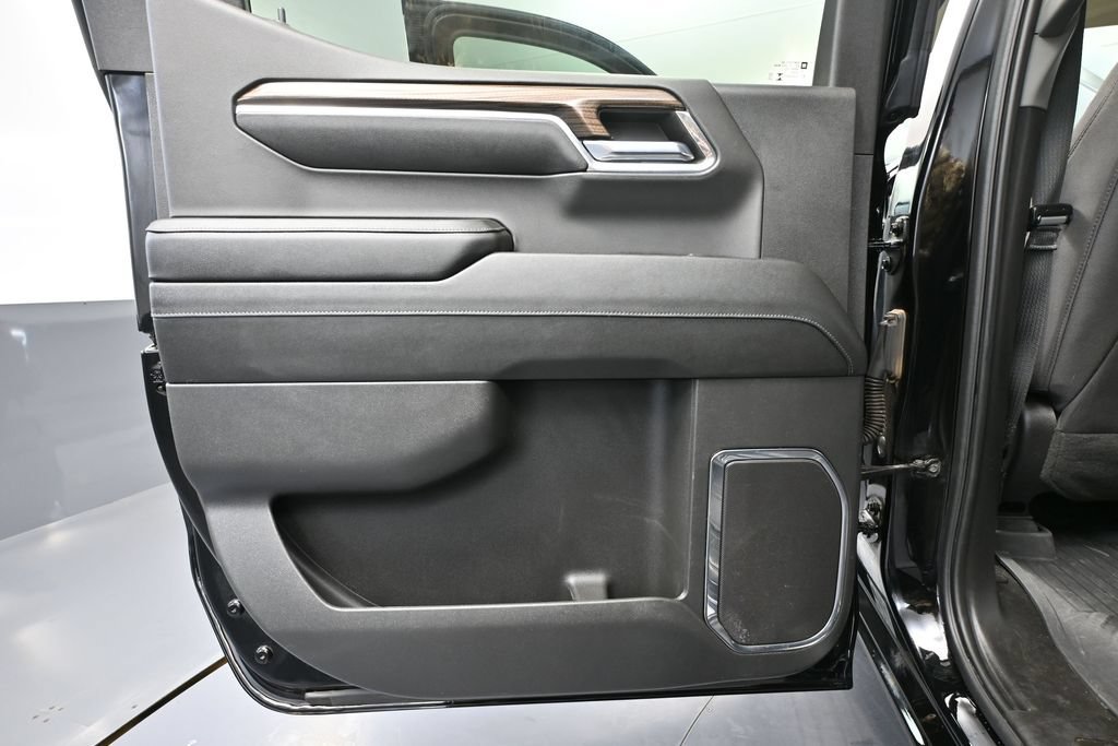 Used 2024 Chevrolet Silverado 1500 RST AWD/4WD image 28