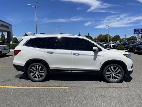 Used 2018 Honda Pilot Elite image 10