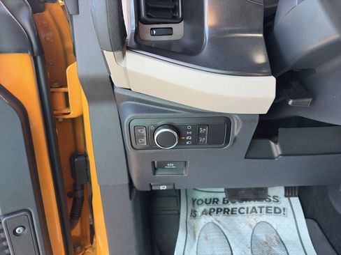 Used 2022 Ford Bronco Wildtrak image 10