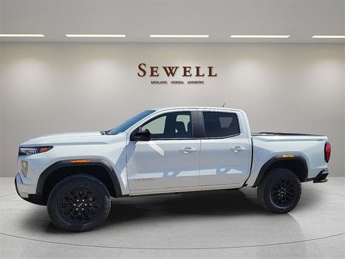 New 2026 GMC Canyon Elevation w/ Convenience Package image 2