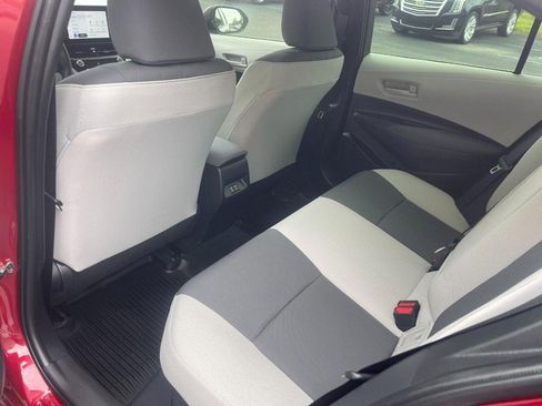 Used 2025 Toyota Corolla LE FWD image 11