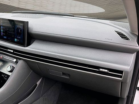 Used 2025 Hyundai Sonata SEL FWD image 14