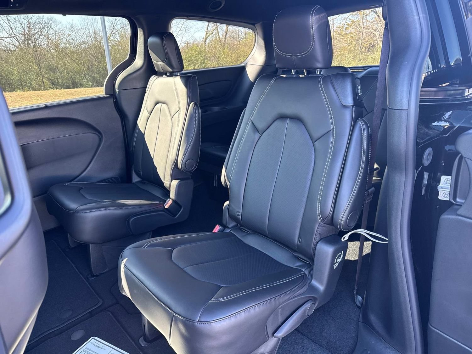 New 2026 Chrysler Pacifica Select w/ S Appearance Package FWD image 18