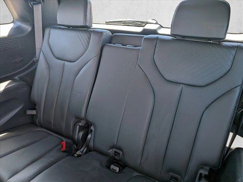 Used 2025 Hyundai Palisade SEL FWD image 27