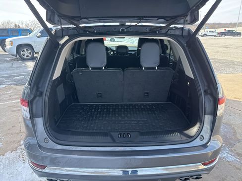 Used 2021 Lincoln Aviator AWD image 34