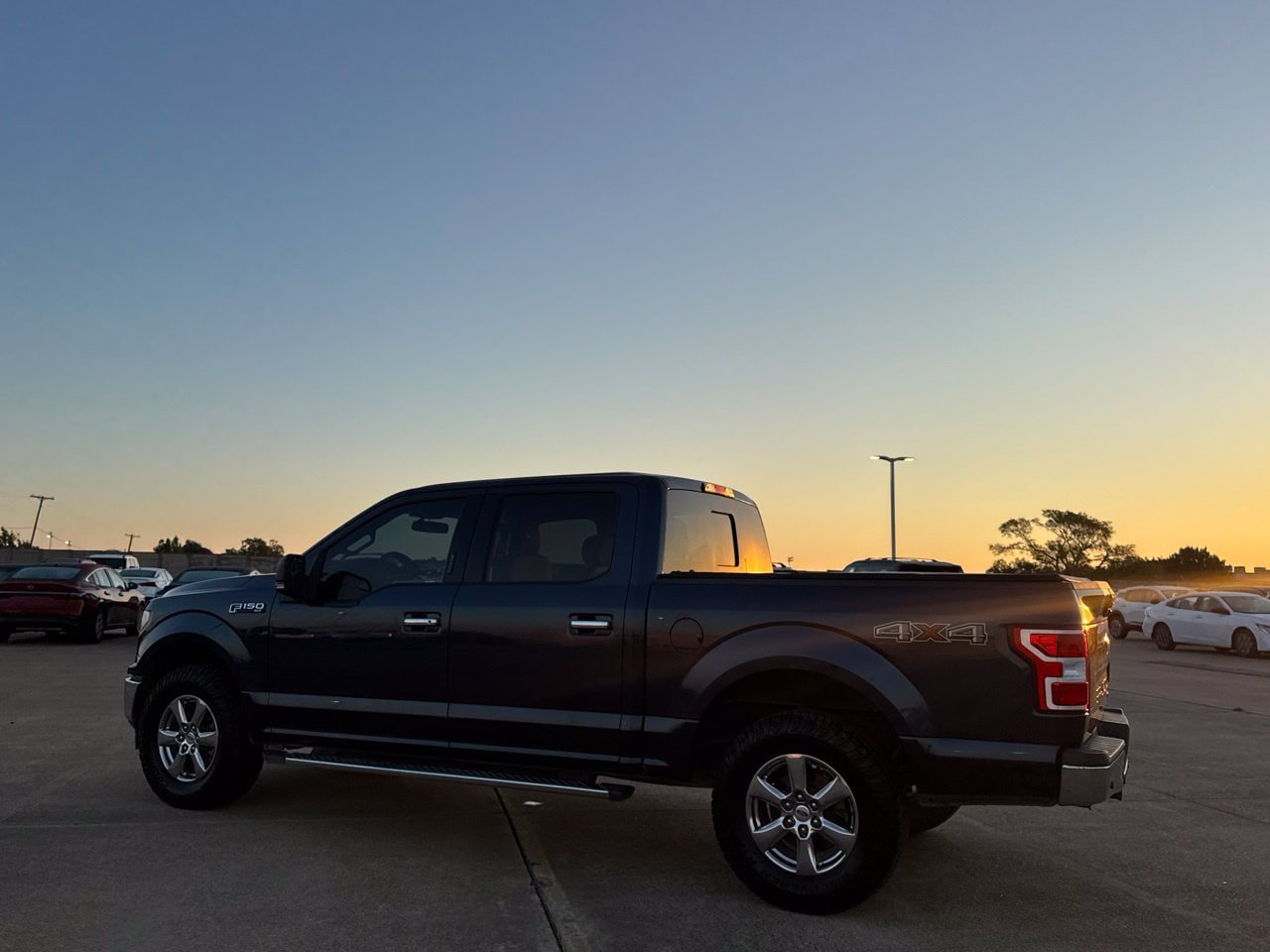 Used 2019 Ford F150 XLT w/ Equipment Group 302A Luxury AWD/4WD image 16