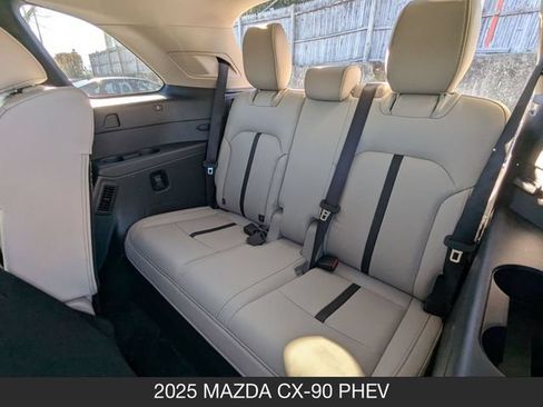 Used 2025 MAZDA CX-90 Plug-In Hybrid w/ Preferred AWD/4WD image 20