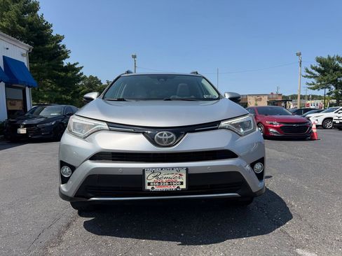 Used 2016 Toyota RAV4 Limited AWD/4WD image 2