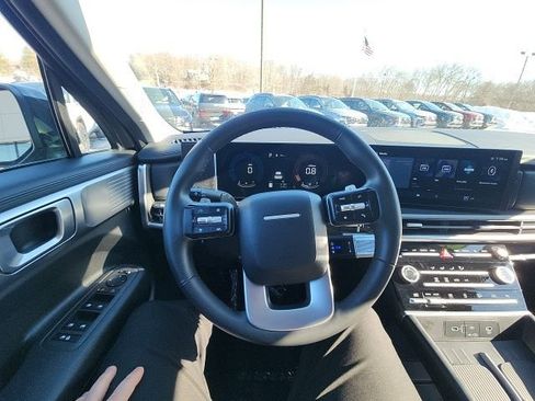 Used 2025 Hyundai Santa Fe SE image 21