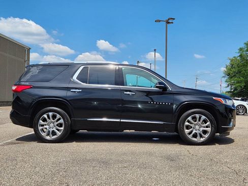 Used 2018 Chevrolet Traverse Premier AWD/4WD image 3