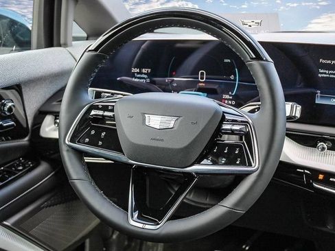 Certified 2025 Cadillac Optiq Sport 1 AWD/4WD image 23