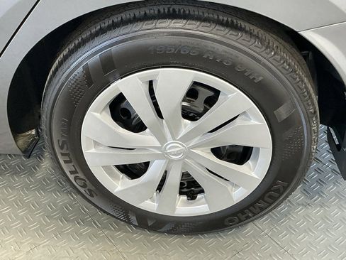 Used 2024 Nissan Versa S image 26