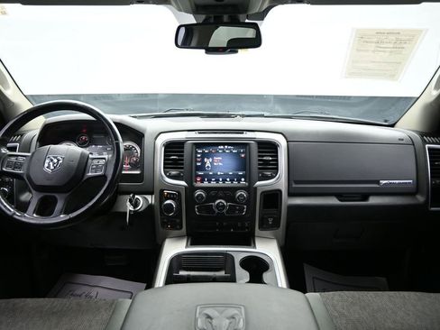 Used 2019 RAM 1500 Big Horn AWD/4WD image 12