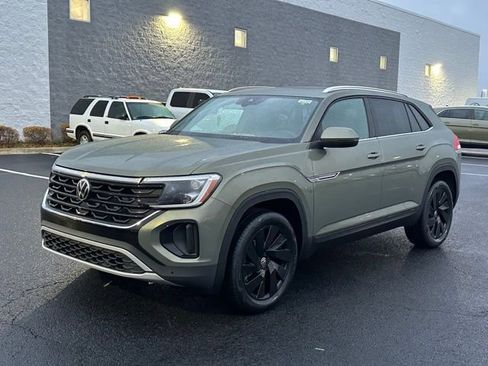 New 2026 Volkswagen Atlas Cross Sport SE image 3