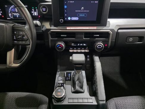 Used 2025 Toyota 4Runner SR5 AWD/4WD image 20