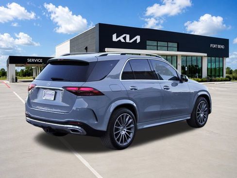 Used 2024 Mercedes-Benz GLE 450 4MATIC w/ AMG Line Exterior image 5