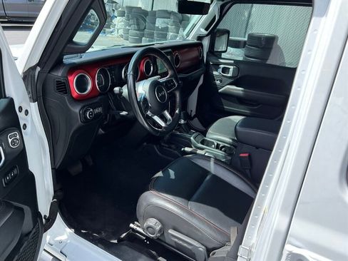 Used 2022 Jeep Gladiator Rubicon AWD/4WD image 17