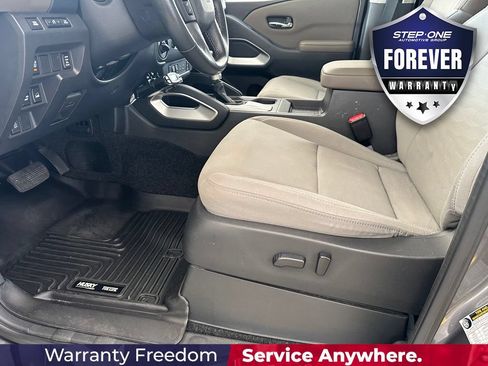 Used 2022 Nissan Frontier SV AWD/4WD image 13