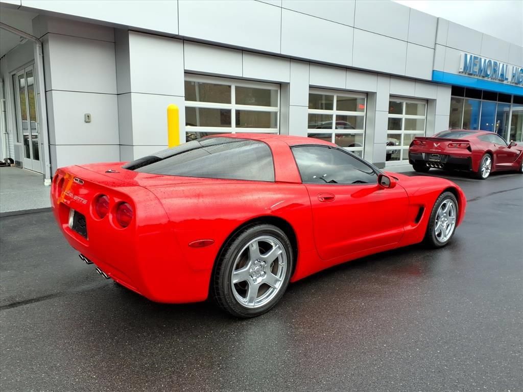 Used 1997 Chevrolet Corvette Coupe RWD image 7