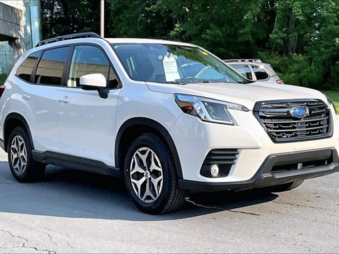Certified 2023 Subaru Forester Premium AWD/4WD image 19