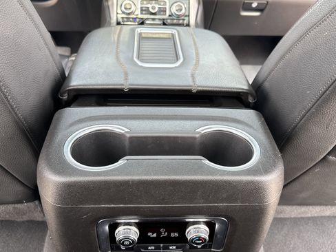 Used 2022 GMC Yukon Denali image 35