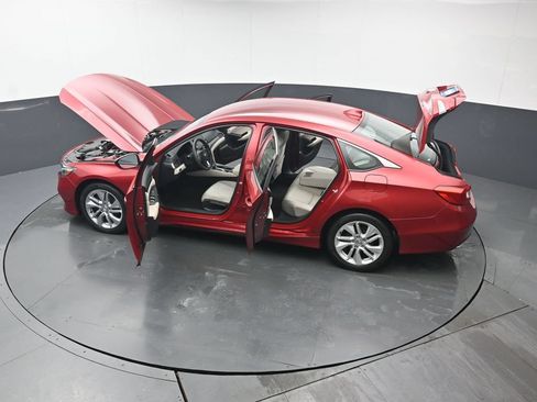 Used 2019 Honda Accord LX image 42
