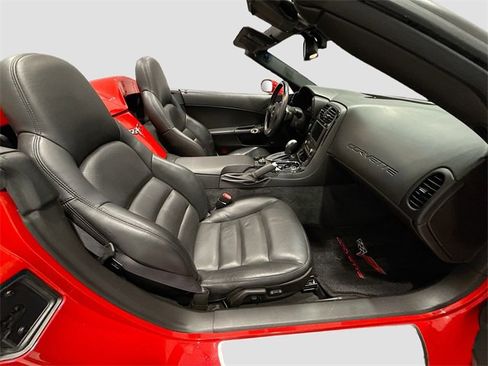 Used 2009 Chevrolet Corvette Convertible w/ Preferred Equipment Group image 19