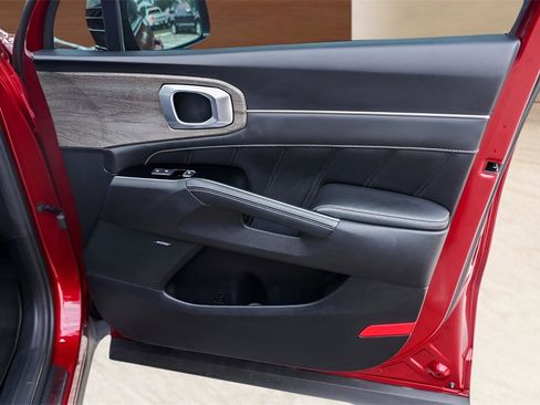 Used 2022 Kia Sorento SX Prestige image 30