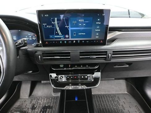 Used 2023 Lincoln Corsair Reserve w/ Equipment Group 201A image 35