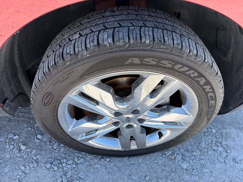 Used 2013 Ford Edge Limited AWD/4WD image 12