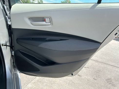Used 2024 Toyota Corolla LE w/ LE Premium Package FWD image 29