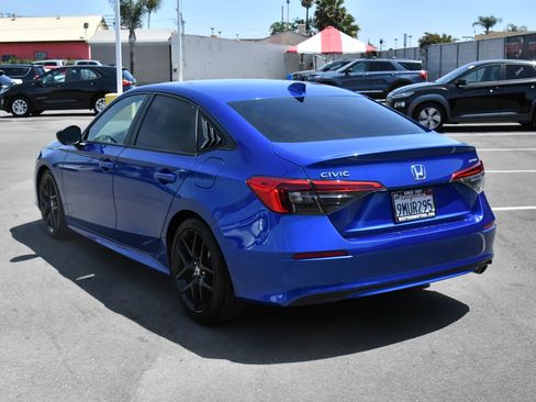Used 2024 Honda Civic Sport image 6