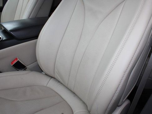 Used 2016 Lincoln MKX Reserve w/ Climate Package AWD/4WD image 23