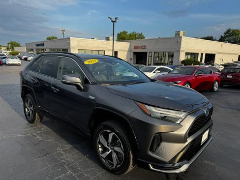 Used 2023 Toyota RAV4 SE AWD/4WD image 6