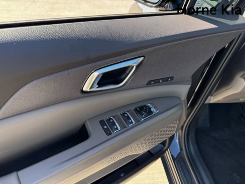 New 2026 Kia Carnival EX image 10